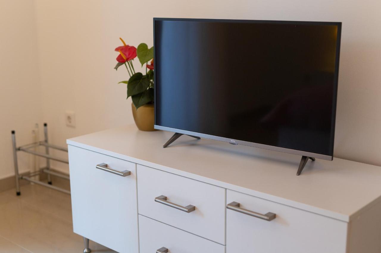 Apartmani Mara Matic Malinska Eksteriør billede